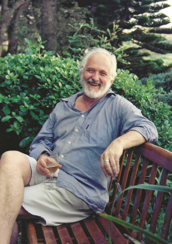 Photo of photos/Andrew McLennan 1940-2020 portrait